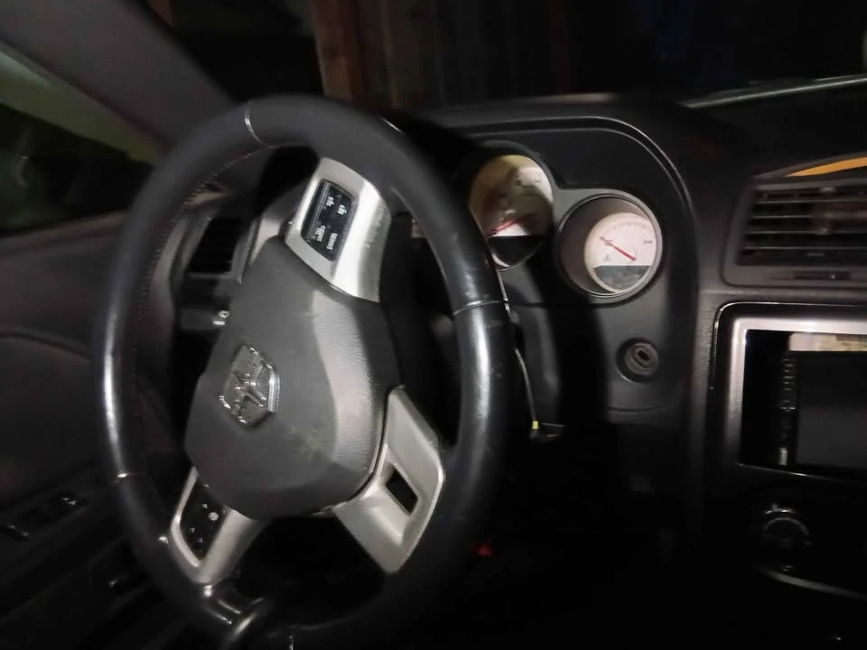 2011 Dodge Challenger 3rd Gen - Image 7 of 8