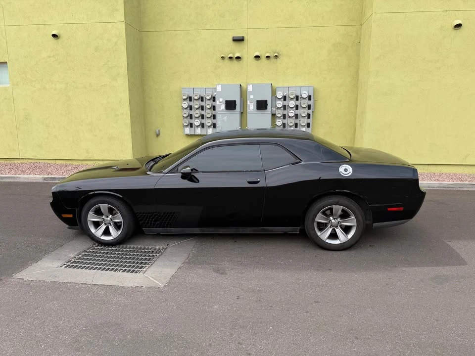 2011 Dodge Challenger 3rd Gen - Image 3 of 8