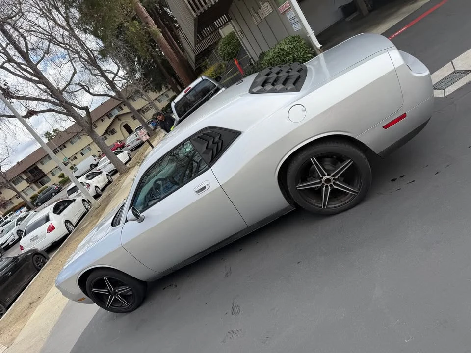 2011 Dodge Challenger 3rd Gen - Image 2 of 13