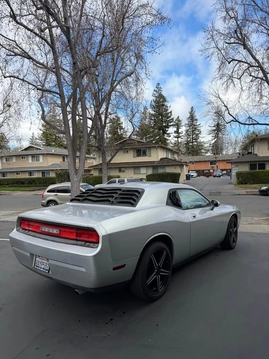 2011 Dodge Challenger 3rd Gen - Image 6 of 13