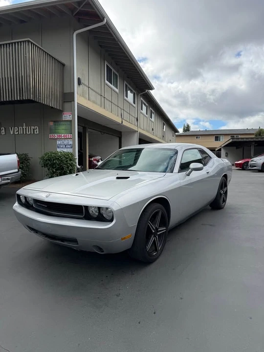 2011 Dodge Challenger 3rd Gen - Image 11 of 13