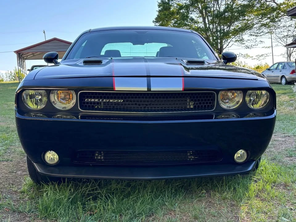 2011 Dodge Challenger 3rd Gen - Image 10 of 10