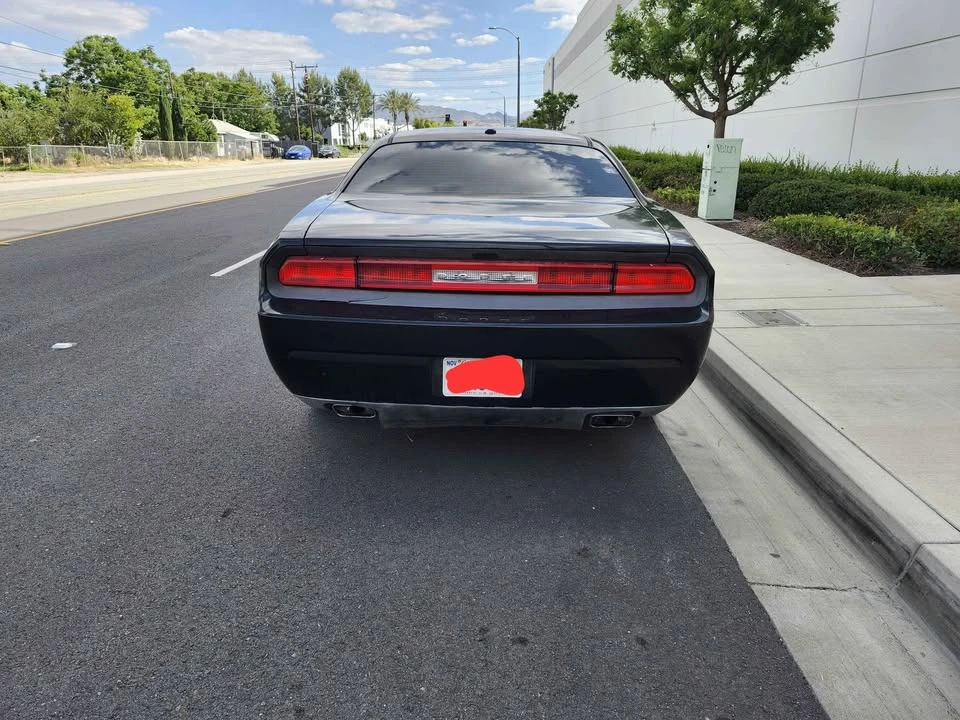 2011 Dodge Challenger 3rd Gen - Image 8 of 15