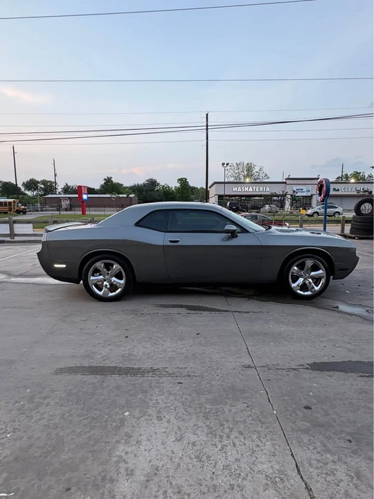 2011 Dodge Challenger 3rd Gen - Image 6 of 14