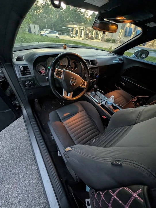 2011 Dodge Challenger 3rd Gen - Image 7 of 7