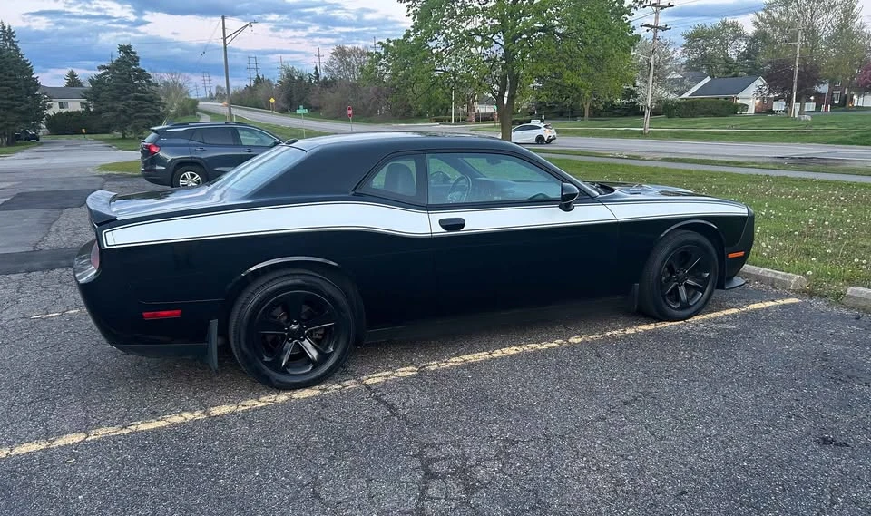 2011 Dodge Challenger 3rd Gen - Image 6 of 6