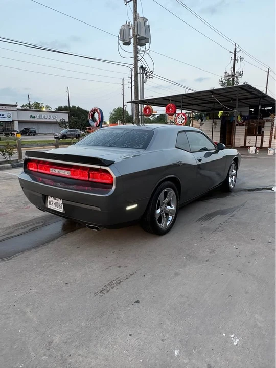 2011 Dodge Challenger 3rd Gen - Image 5 of 14