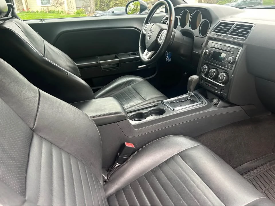 2011 Dodge Challenger 3rd Gen - Image 3 of 8