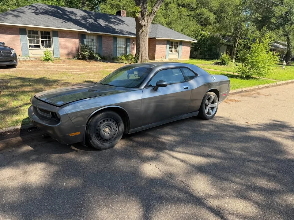 2011 Dodge Challenger 3rd Gen - Image 3 of 5