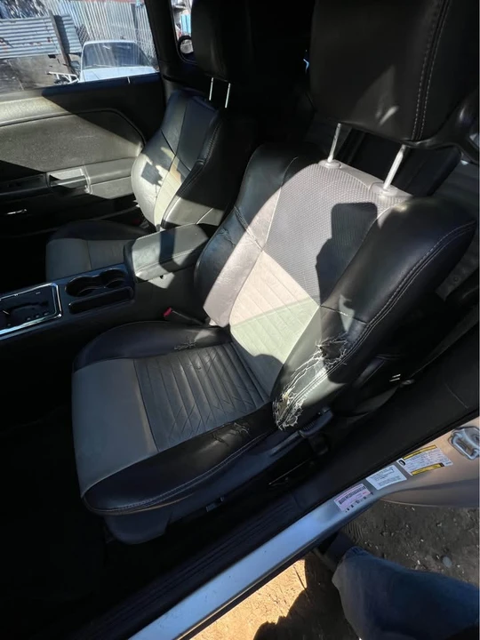 2011 Dodge Challenger 3rd Gen - Image 10 of 14