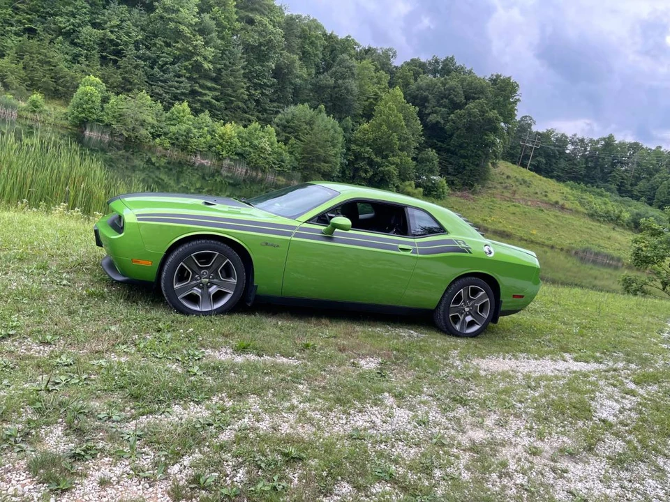 2011 Dodge Challenger 3rd Gen - Image 4 of 5