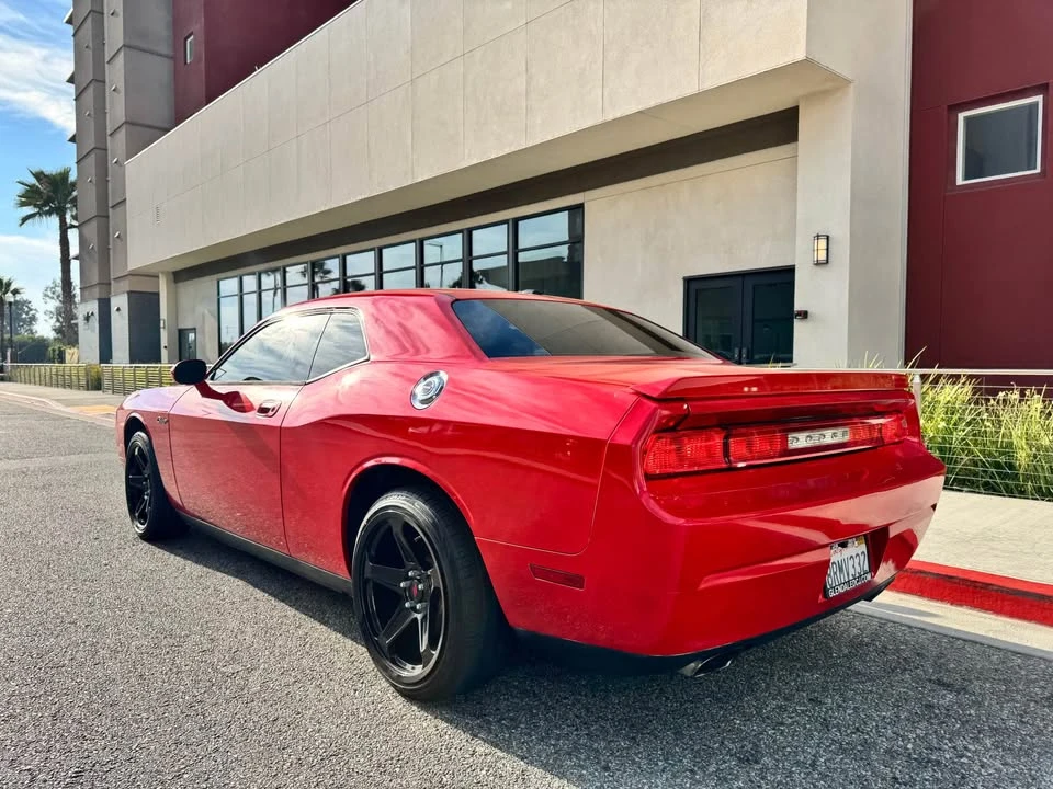 2011 Dodge Challenger 3rd Gen - Image 5 of 14