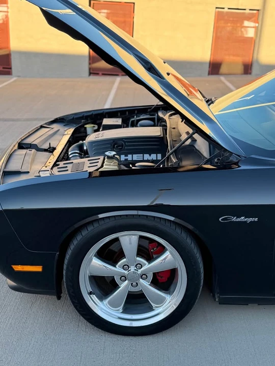 2011 Dodge Challenger 3rd Gen - Image 15 of 20