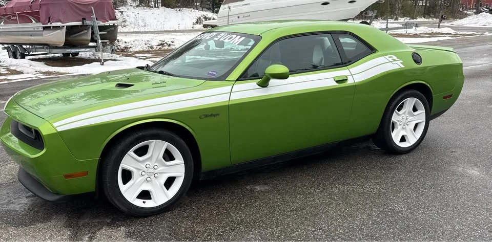 2011 Dodge Challenger 3rd Gen - Image 7 of 8