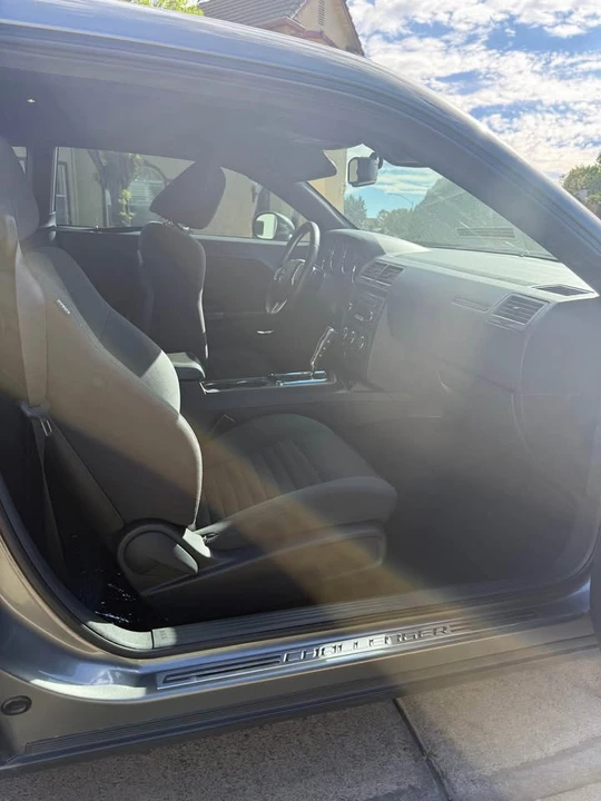 2011 Dodge Challenger 3rd Gen - Image 7 of 8