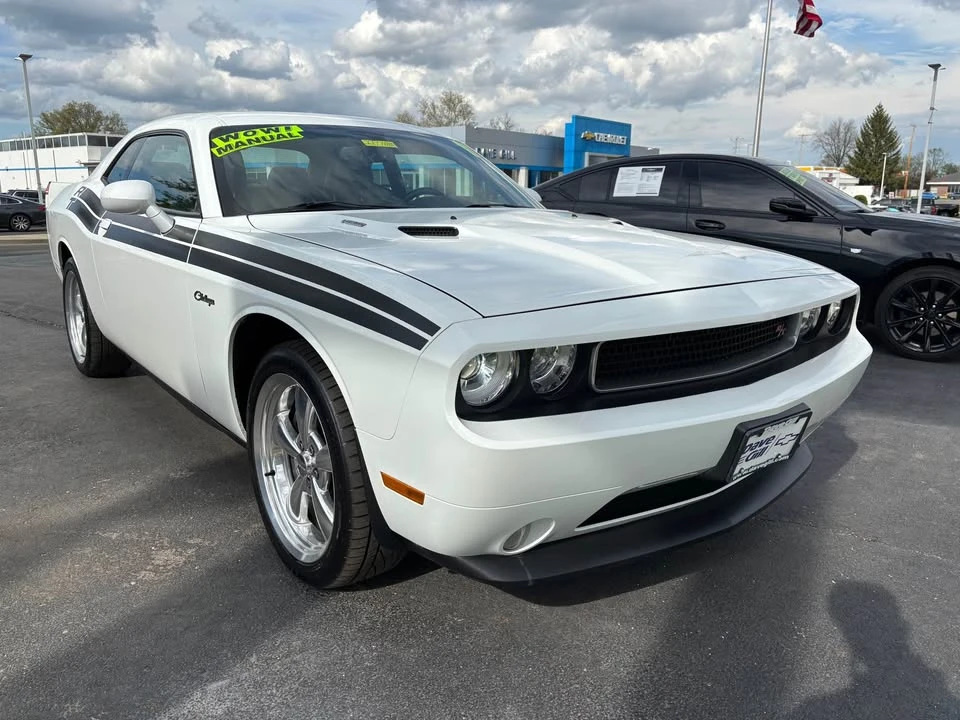 2011 Dodge Challenger 3rd Gen - Image 6 of 9