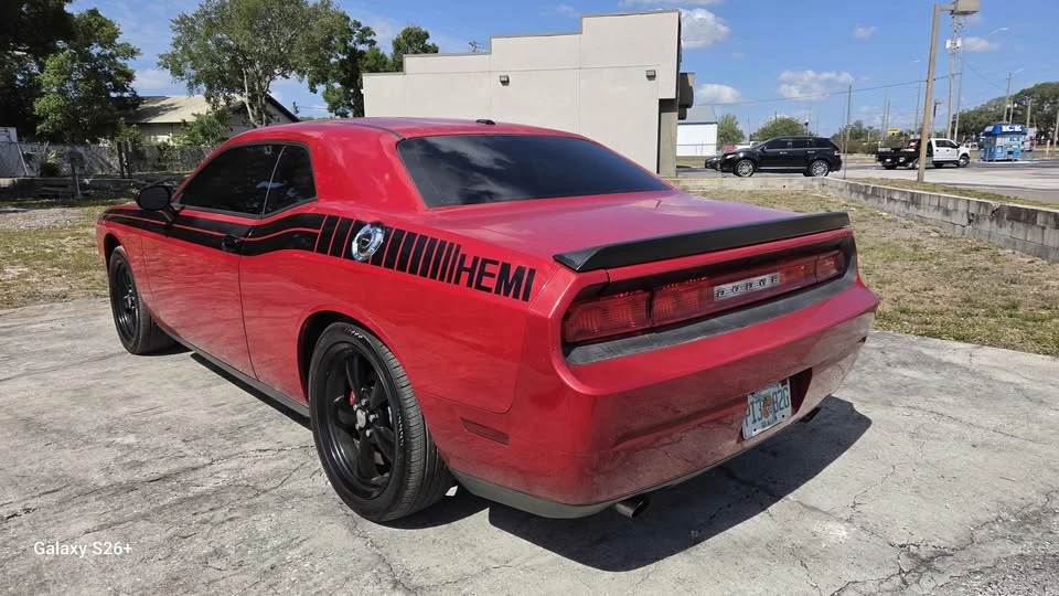 2011 Dodge Challenger 3rd Gen - Image 7 of 12