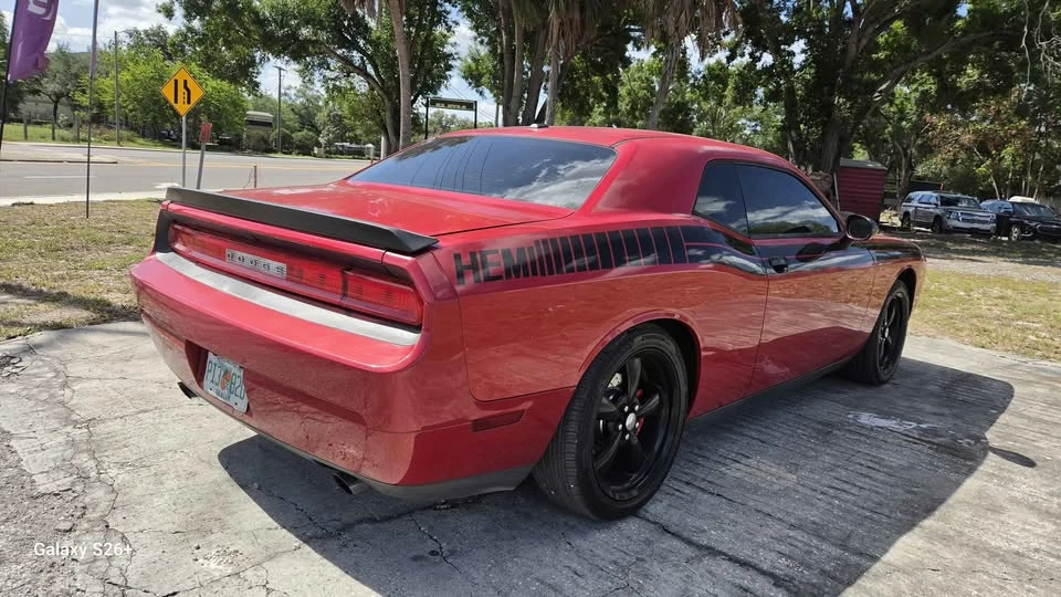 2011 Dodge Challenger 3rd Gen - Image 5 of 12