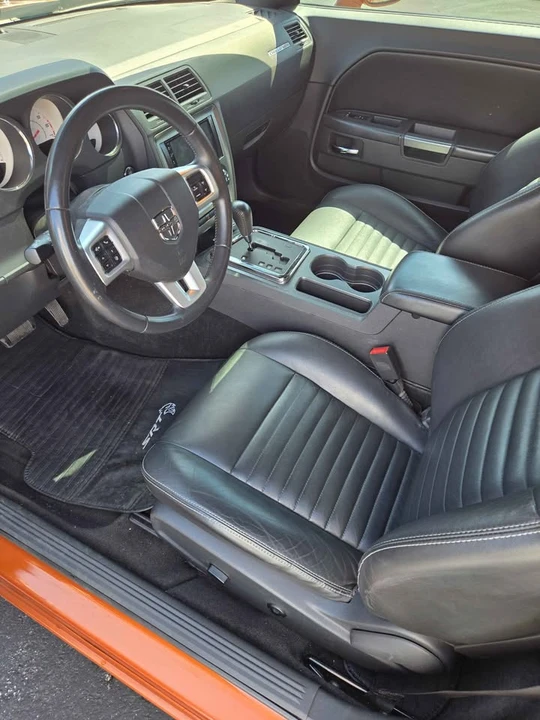 2011 Dodge Challenger 3rd Gen - Image 4 of 10