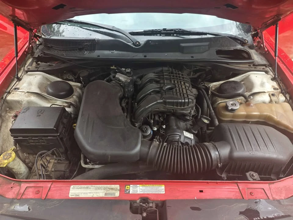 2011 Dodge Challenger 3rd Gen - Image 10 of 11