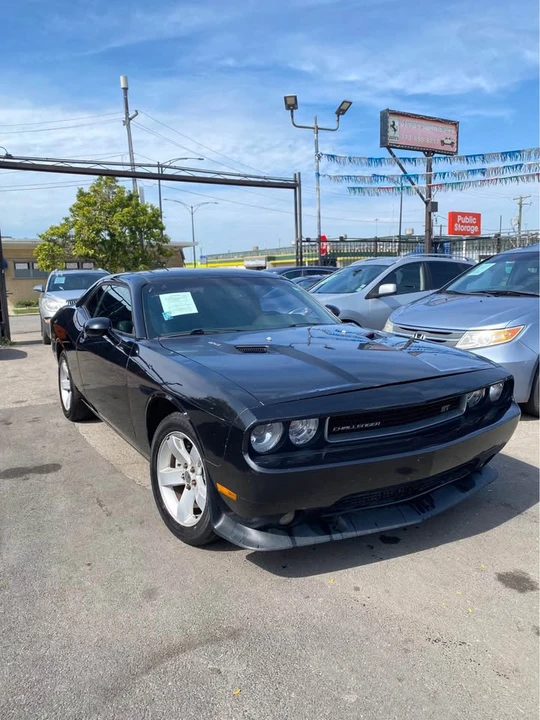 2011 Dodge Challenger 3rd Gen - Image 5 of 6