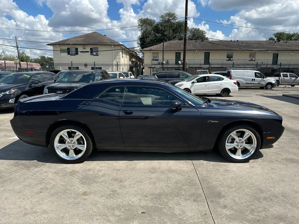 2011 Dodge Challenger 3rd Gen - Image 3 of 16