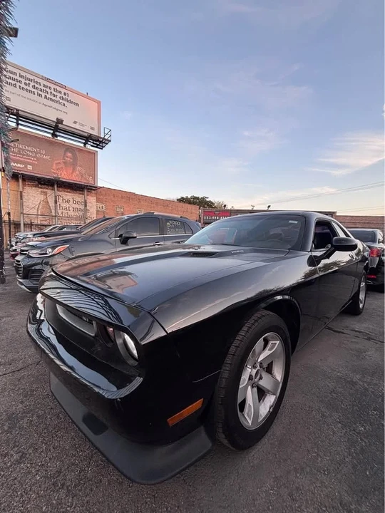 2011 Dodge Challenger 3rd Gen - Image 6 of 7