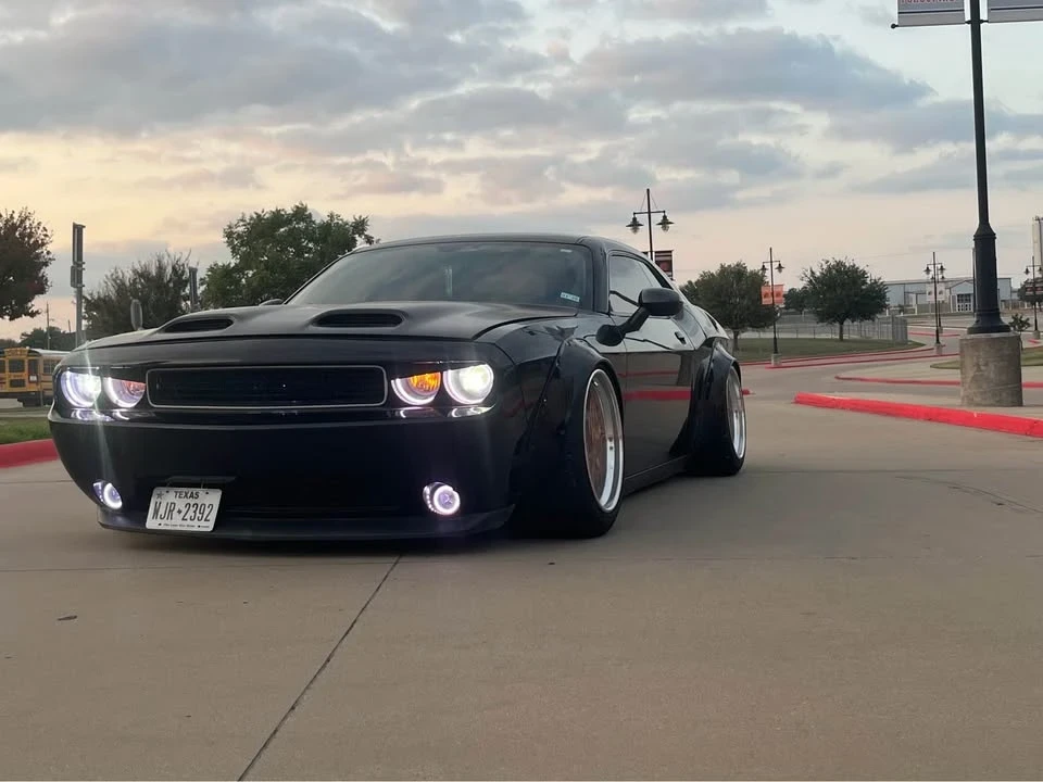 2011 Dodge Challenger 3rd Gen - Image 2 of 6