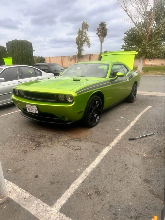2011 Dodge Challenger 3rd Gen - Image 15 of 17