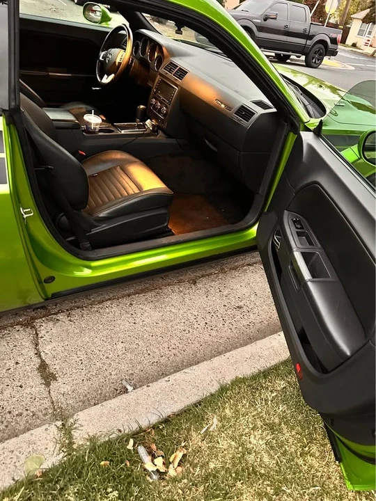 2011 Dodge Challenger 3rd Gen - Image 3 of 17