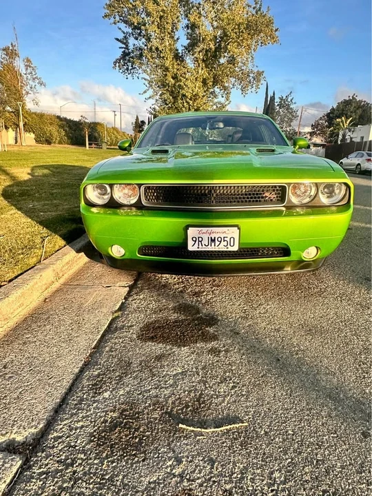2011 Dodge Challenger 3rd Gen - Image 9 of 17