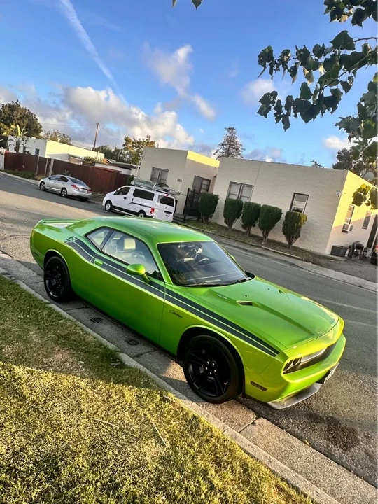 2011 Dodge Challenger 3rd Gen - Image 10 of 17