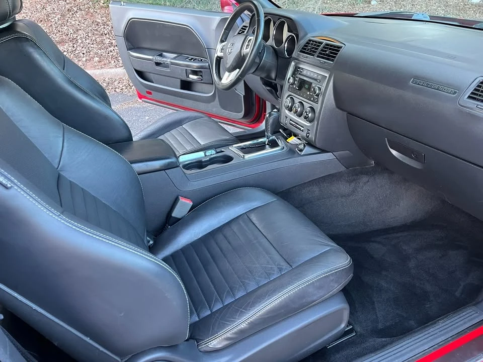 2011 Dodge Challenger 3rd Gen - Image 7 of 11