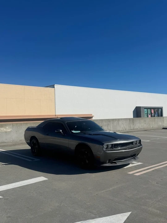 2011 Dodge Challenger 3rd Gen - Image 4 of 5