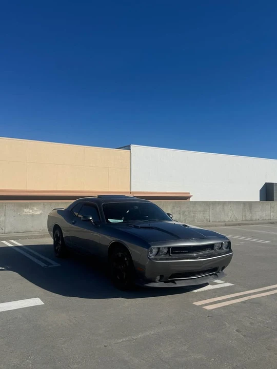 2011 Dodge Challenger 3rd Gen - Image 3 of 5