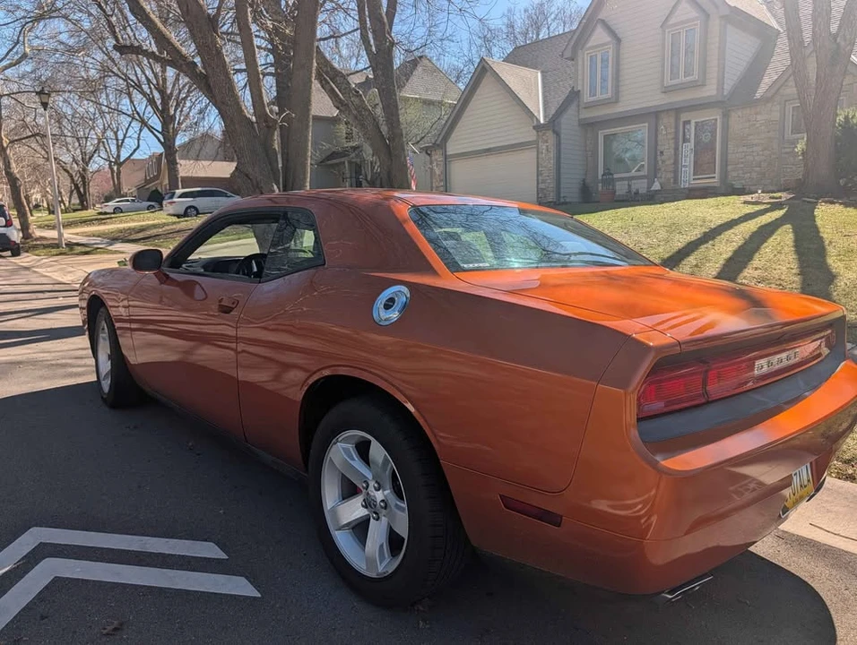 2011 Dodge Challenger 3rd Gen - Image 3 of 7