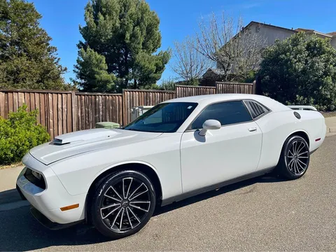 2011 Dodge Challenger R/T Coupe