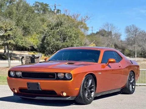 2011 Dodge Challenger R/T Coupe