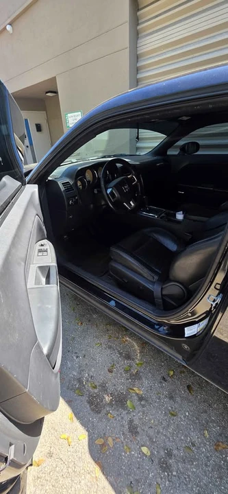 2011 Dodge Challenger 3rd Gen - Image 11 of 18