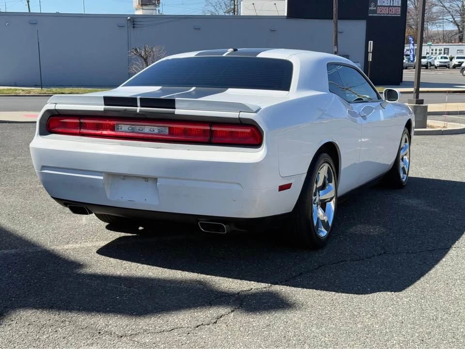 2011 Dodge Challenger 3rd Gen - Image 9 of 20
