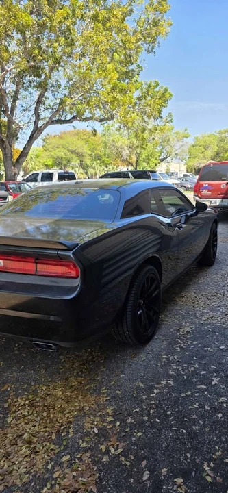 2011 Dodge Challenger 3rd Gen - Image 8 of 18