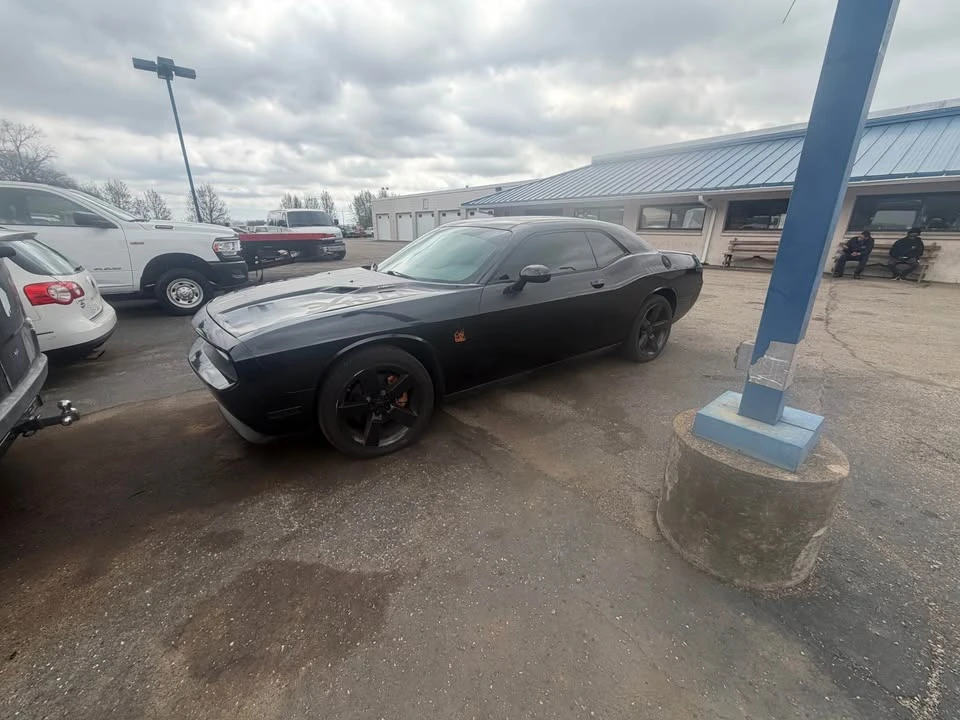 2011 Dodge Challenger 3rd Gen - Image 4 of 7