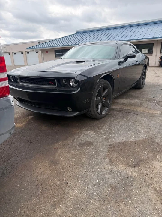 2011 Dodge Challenger 3rd Gen - Image 2 of 7