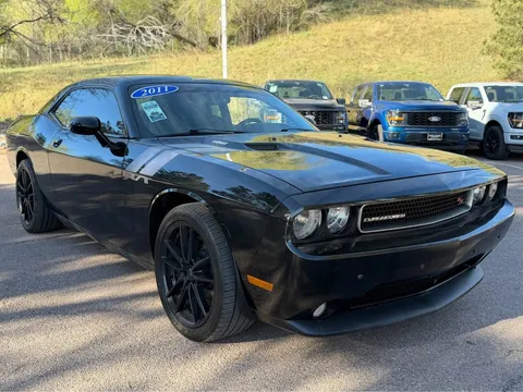2011 Dodge Challenger R/T Coupe