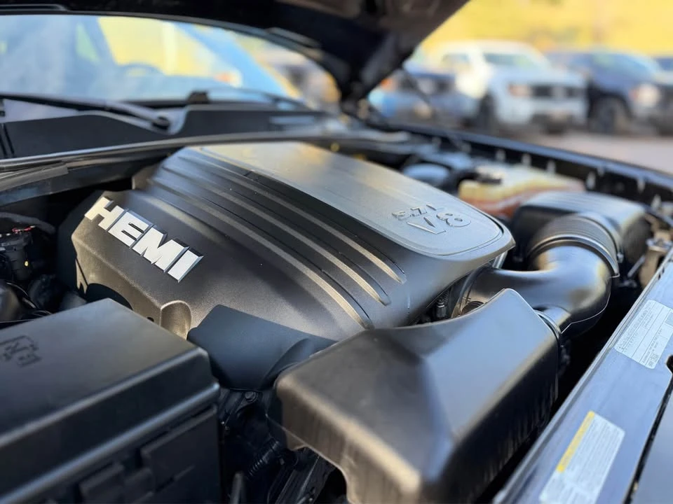 2011 Dodge Challenger 3rd Gen - Image 15 of 20