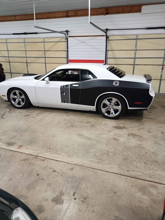 2011 Dodge Challenger 3rd Gen - Image 13 of 14