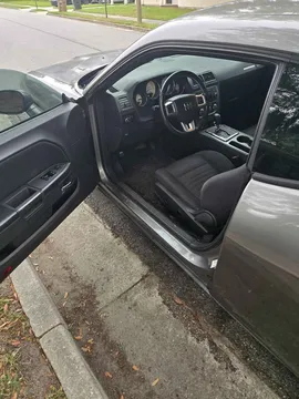 2011 Dodge Challenger R/T Coupe