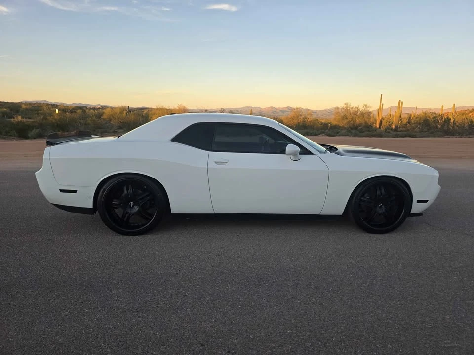 2011 Dodge Challenger 3rd Gen - Image 6 of 19