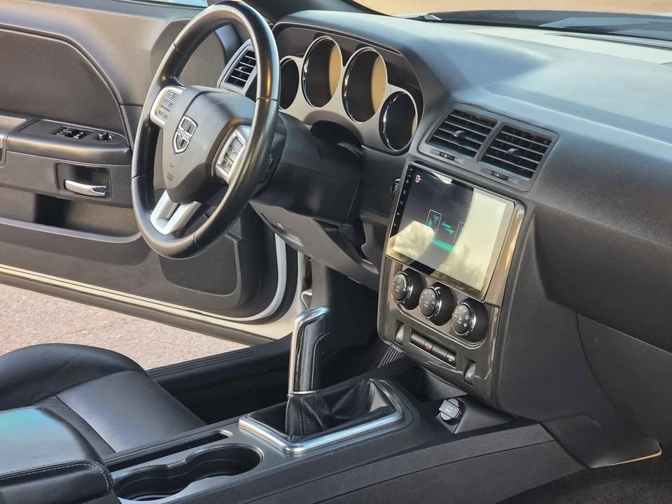 2011 Dodge Challenger 3rd Gen - Image 13 of 17