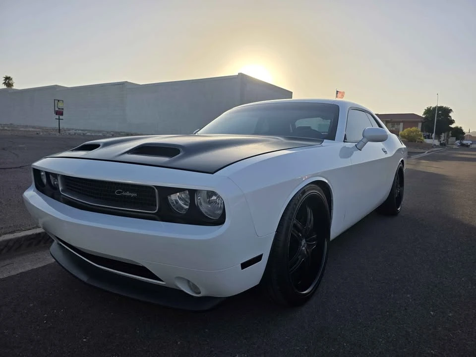 2011 Dodge Challenger 3rd Gen - Image 16 of 17